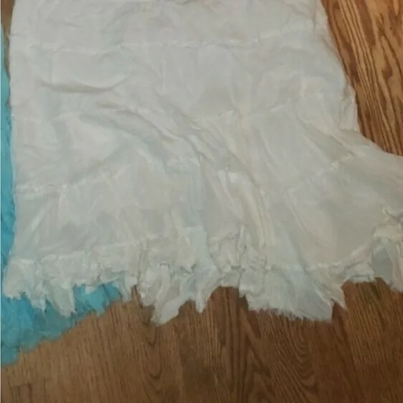 White Tiered Mini Skirt for Cocktail Events - Picture 6 of 10